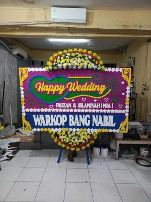 Papan Bunga di Pisangan Baru
